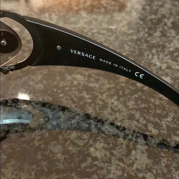 Versace sunglasses - Picture 5 of 12